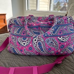 VERA BRADLEY TRAVEL KIT ALL IN ONE